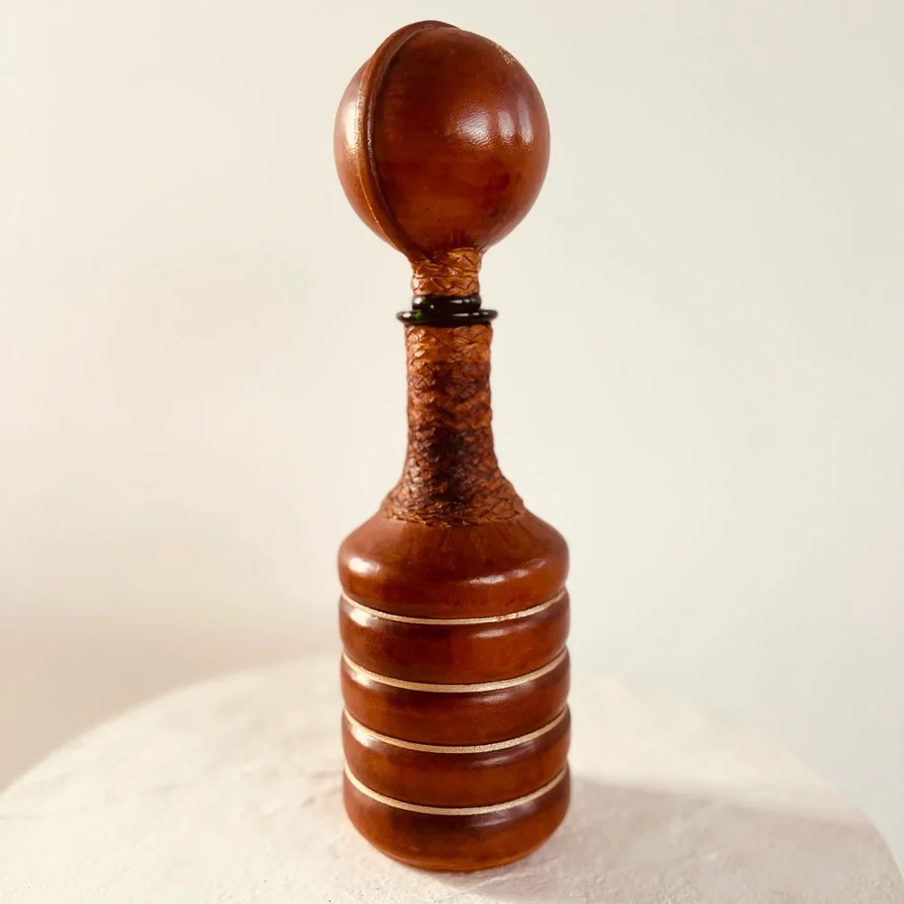 HAND CRAFTER MCM LEATHER WRAPPED ITALIAN WHISKEY-WINE DECANTER‎ HERITAGE GRAMPA